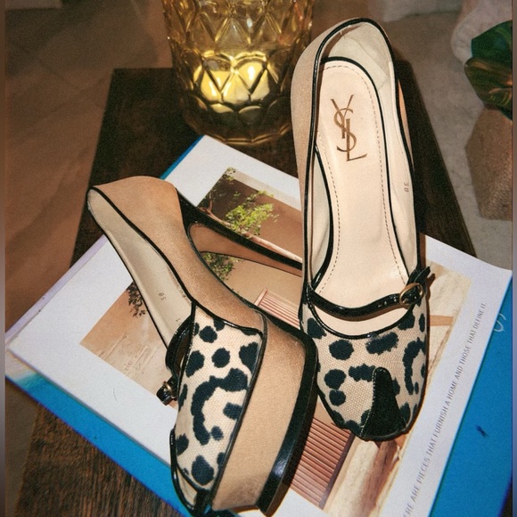 Yves Saint Laurent Authentic leopard pumps heels - Picture 1 of 15